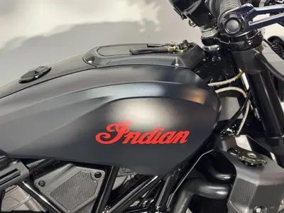 INDIAN MOTORCYCLE FTR 1200 – foto 3