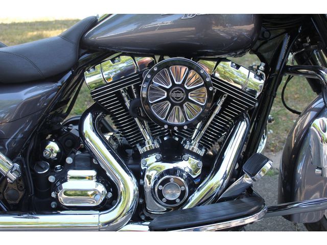 harley-davidson - street-glide