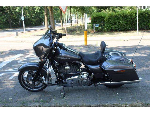 harley-davidson - street-glide