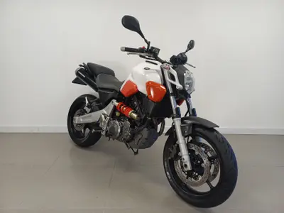 YAMAHA MT 03 – foto 4