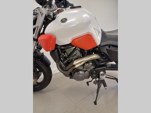 yamaha - mt-03