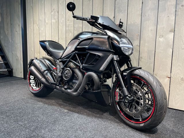ducati - diavel-cromo