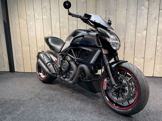 ducati - diavel-cromo