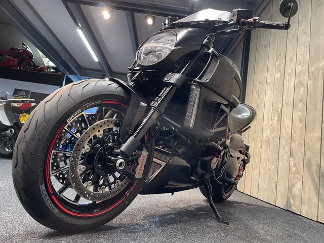 ducati - diavel-cromo