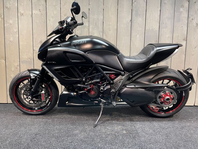 ducati - diavel-cromo
