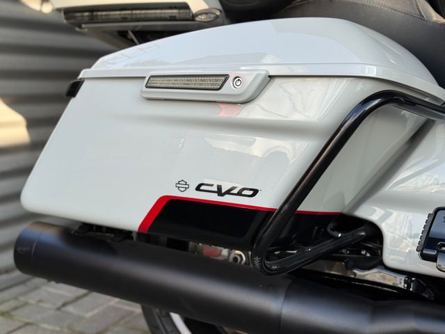 harley-davidson - electra-glide-ultra-glide-limited-cvo-flhtkse