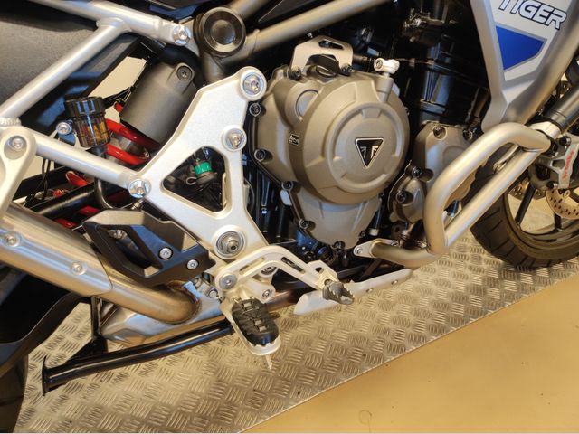 triumph - tiger-1200-gt-explorer