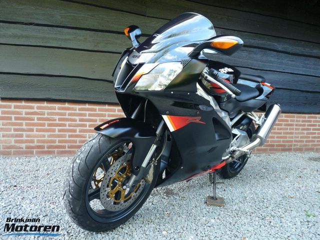 aprilia - rsv-1000-r