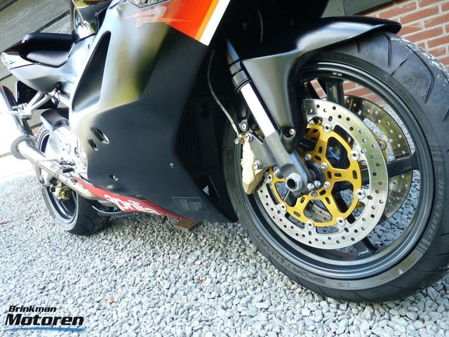 aprilia - rsv-1000-r