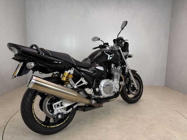 yamaha - xjr-1300