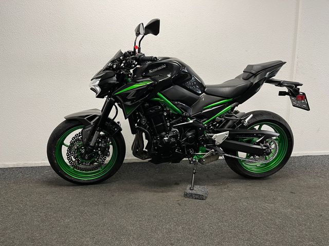 kawasaki - z900