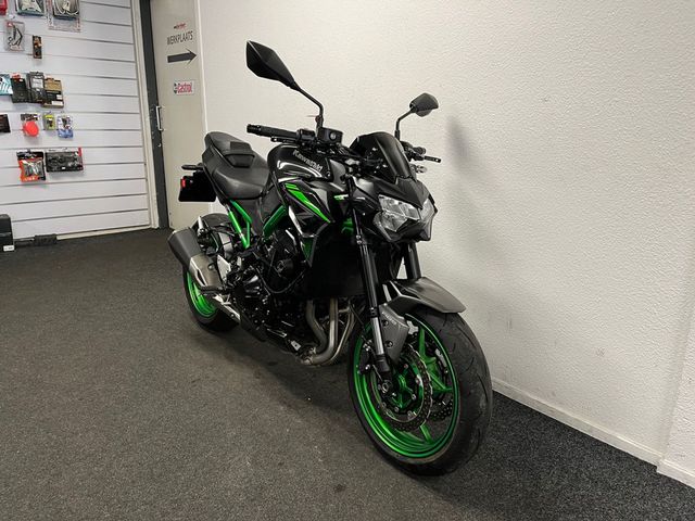 kawasaki - z900