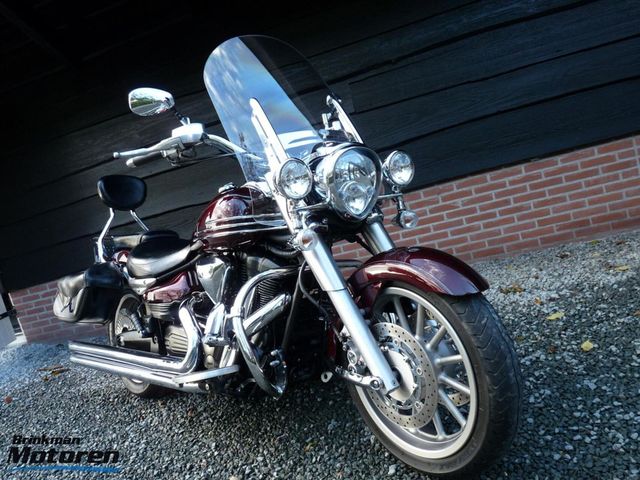 yamaha - xv-1900-a-midnight-star