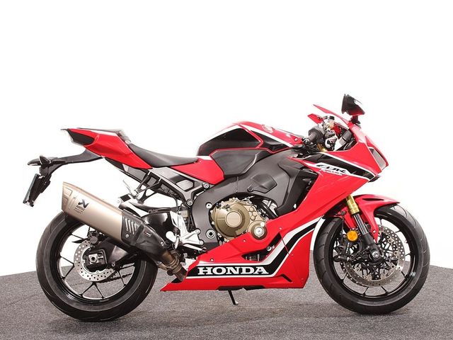 honda - cbr-1000-rr-fireblade