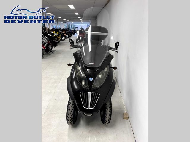 piaggio - mp3-400