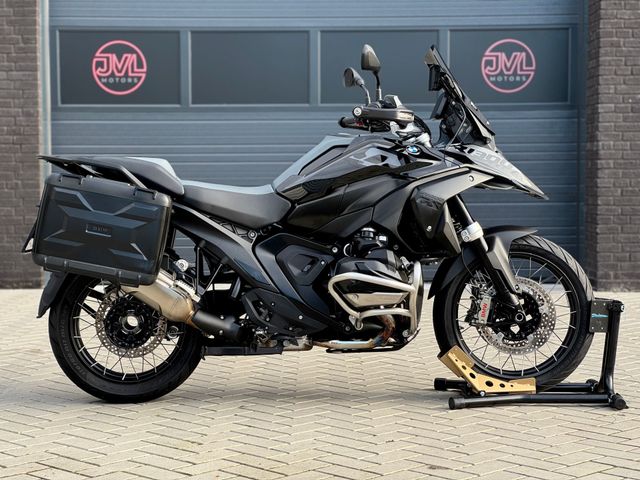 bmw - r-1300-gs-triple-black