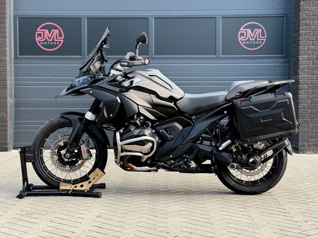 bmw - r-1300-gs-triple-black