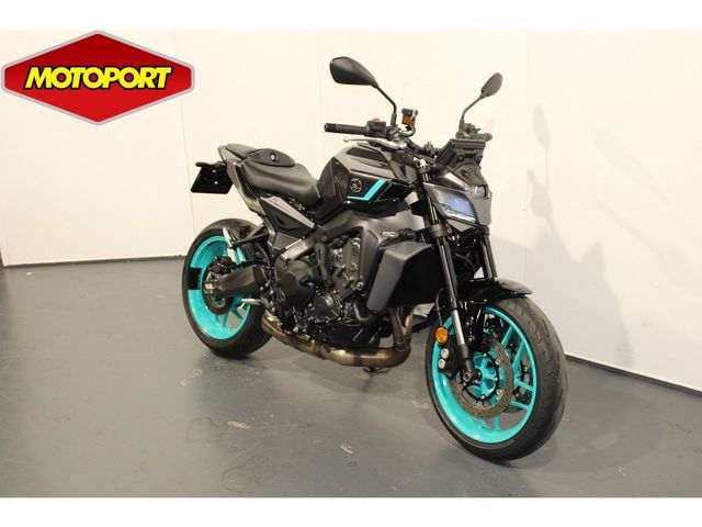yamaha - mt-09-y-amt
