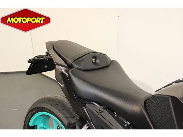 yamaha - mt-09-y-amt