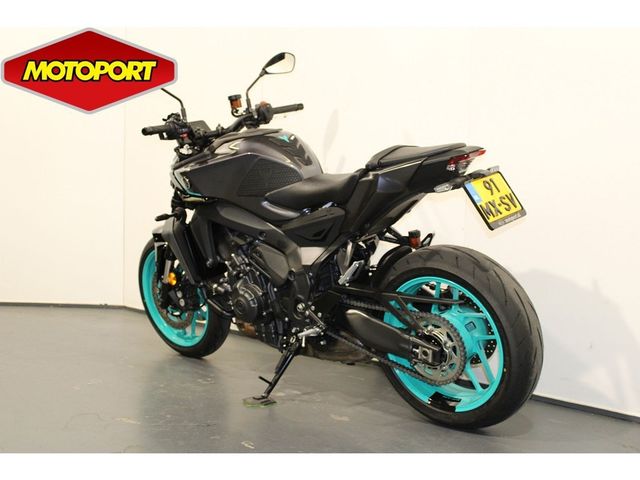 yamaha - mt-09-y-amt