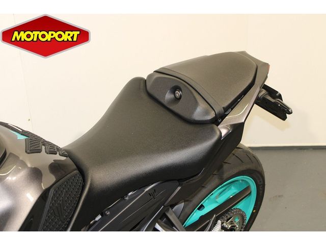 yamaha - mt-09-y-amt