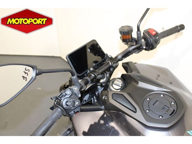 yamaha - mt-09-y-amt