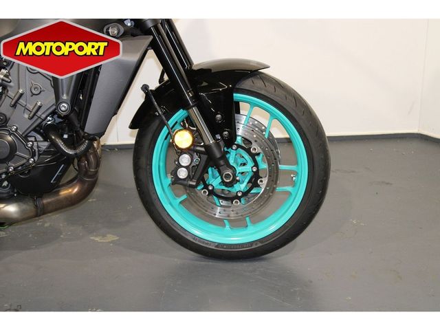 yamaha - mt-09-y-amt