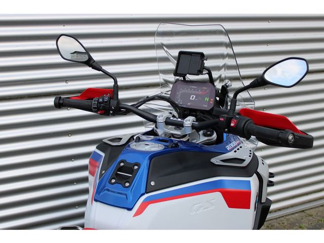 bmw - r-1300-gs-adventure