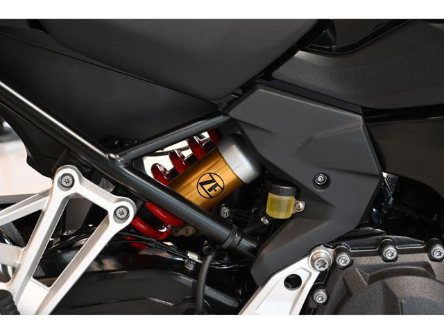 bmw - f-800-gs-triple-black-abs