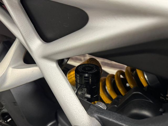 triumph - speed-triple-1200-rs