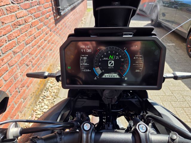 yamaha - tracer-9-gt--