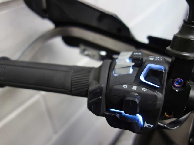 moto-morini - x-cape