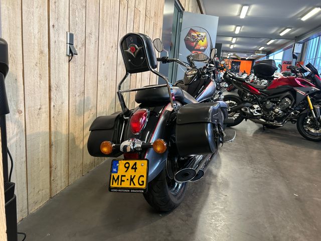 kawasaki - vn-900-classic