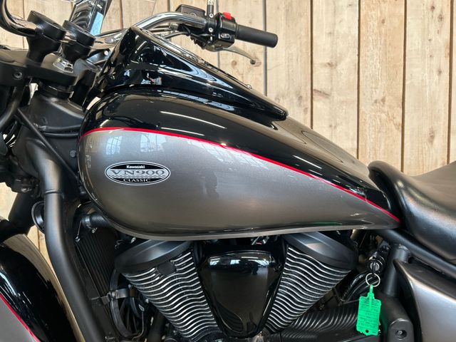 kawasaki - vn-900-classic
