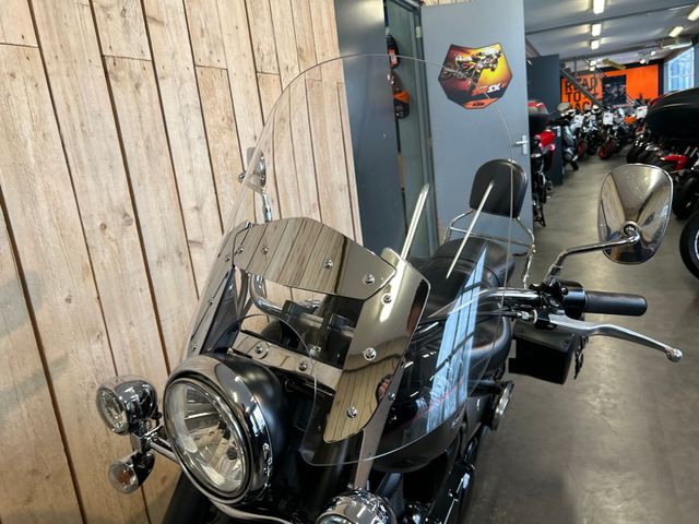 kawasaki - vn-900-classic