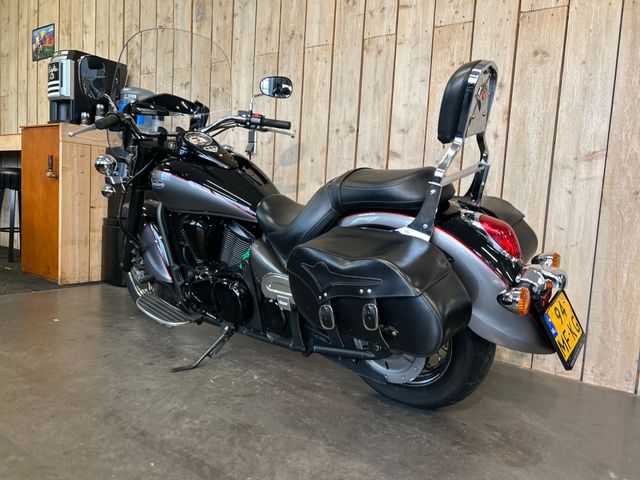 kawasaki - vn-900-classic