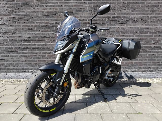 honda - cb-750-hornet