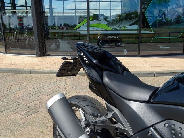 kawasaki - z-750