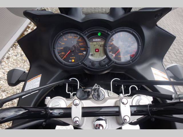 suzuki - v-strom-dl-650-abs