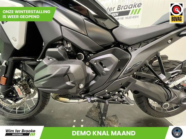 bmw - r-1300-gs-triple-black