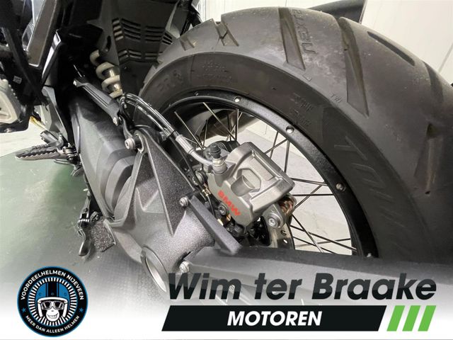 bmw - r-1300-gs-triple-black