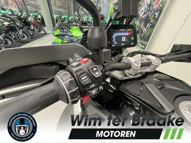 bmw - r-1300-gs-triple-black
