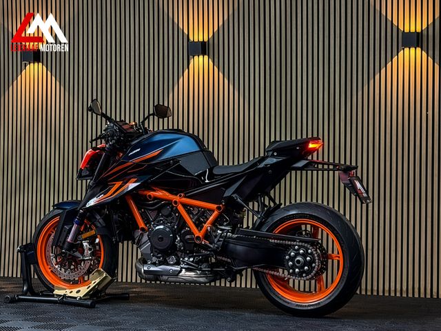 ktm - 1290-super-duke-r-evo