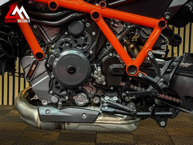 ktm - 1290-super-duke-r-evo