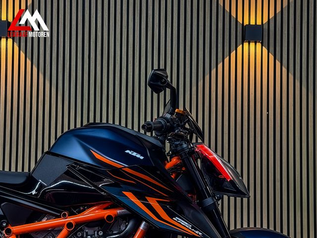 ktm - 1290-super-duke-r-evo