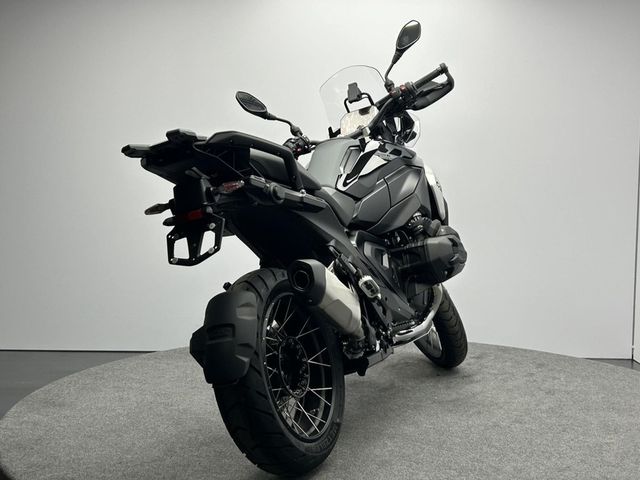 bmw - r-1300-gs