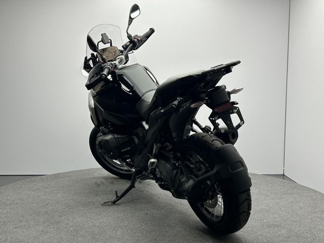 bmw - r-1300-gs