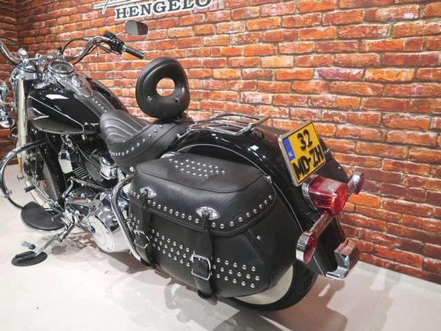 harley-davidson - heritage-softail-classic-flstc