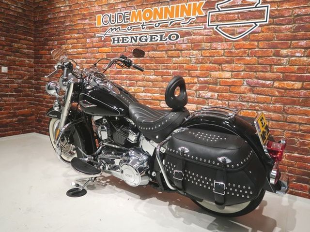harley-davidson - heritage-softail-classic-flstc