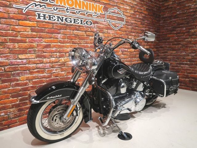harley-davidson - heritage-softail-classic-flstc